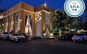 S Bangkok Hotel, Navamin